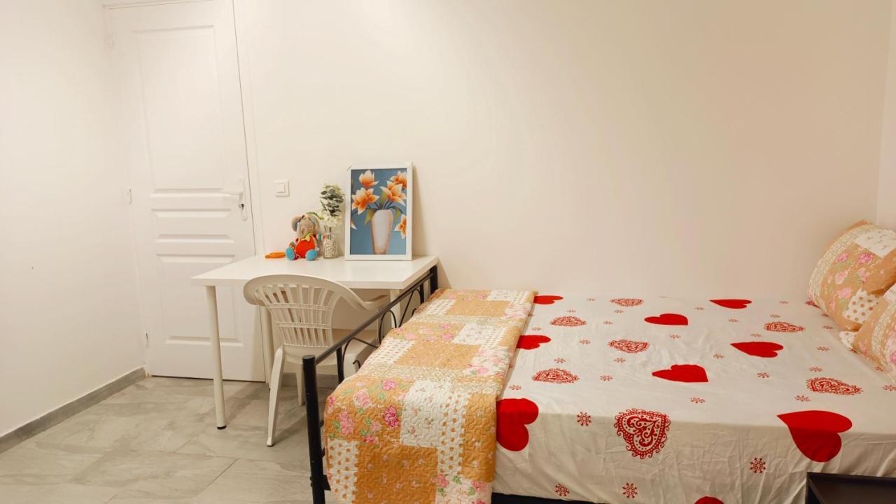 Bienvenue A Paris - Appartement Confortable, Grande Terrasse Privee Au Calme, Parking Gratuit Vitry-sur-Seine Dış mekan fotoğraf